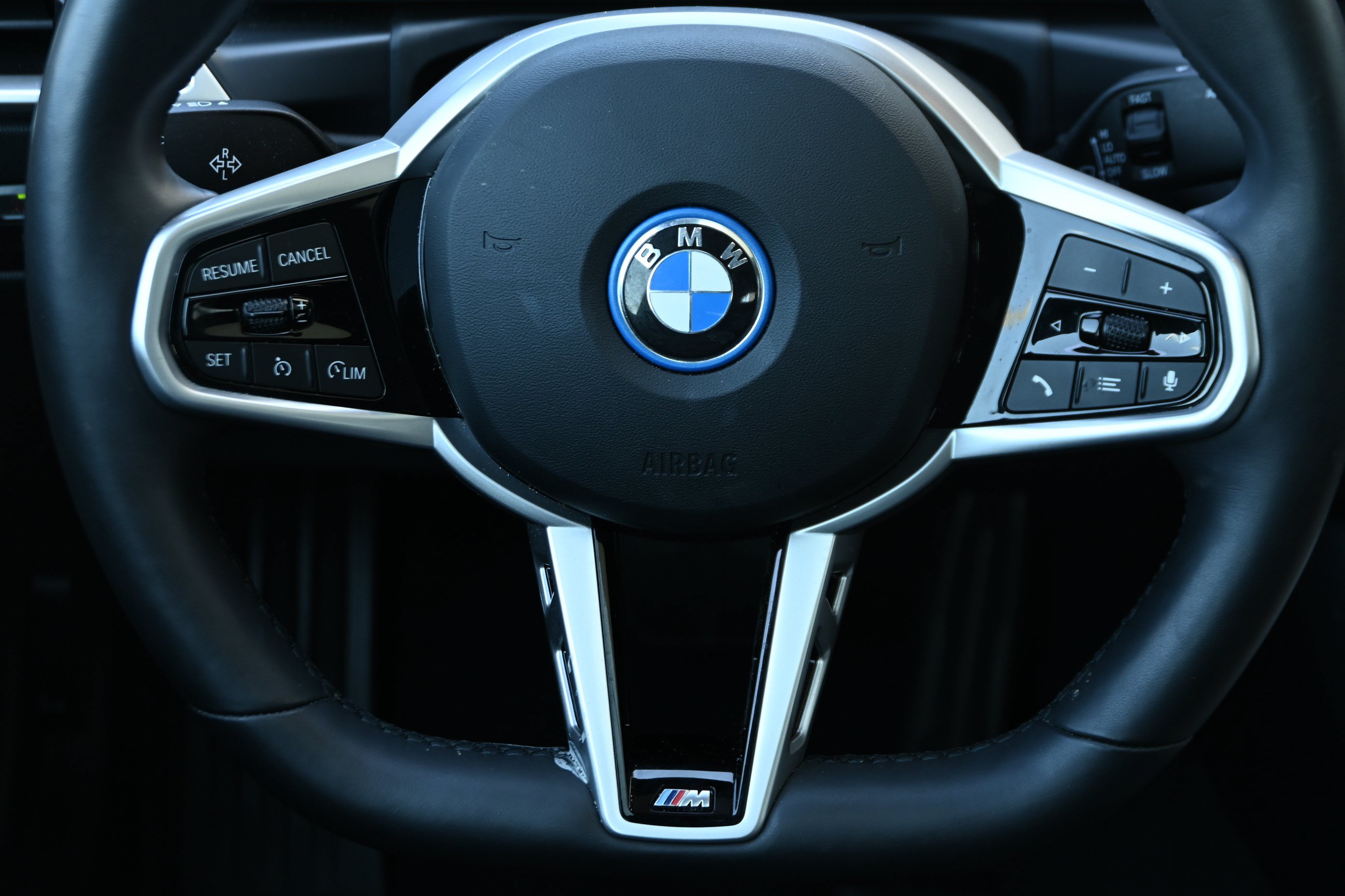 Certified 2025 BMW i4 eDrive40 RWD image 29