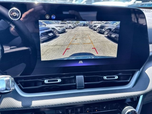 New 2025 Chevrolet Equinox LT FWD image 38