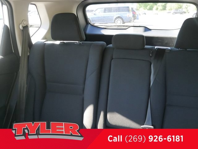 Used 2024 Nissan Rogue S FWD image 38