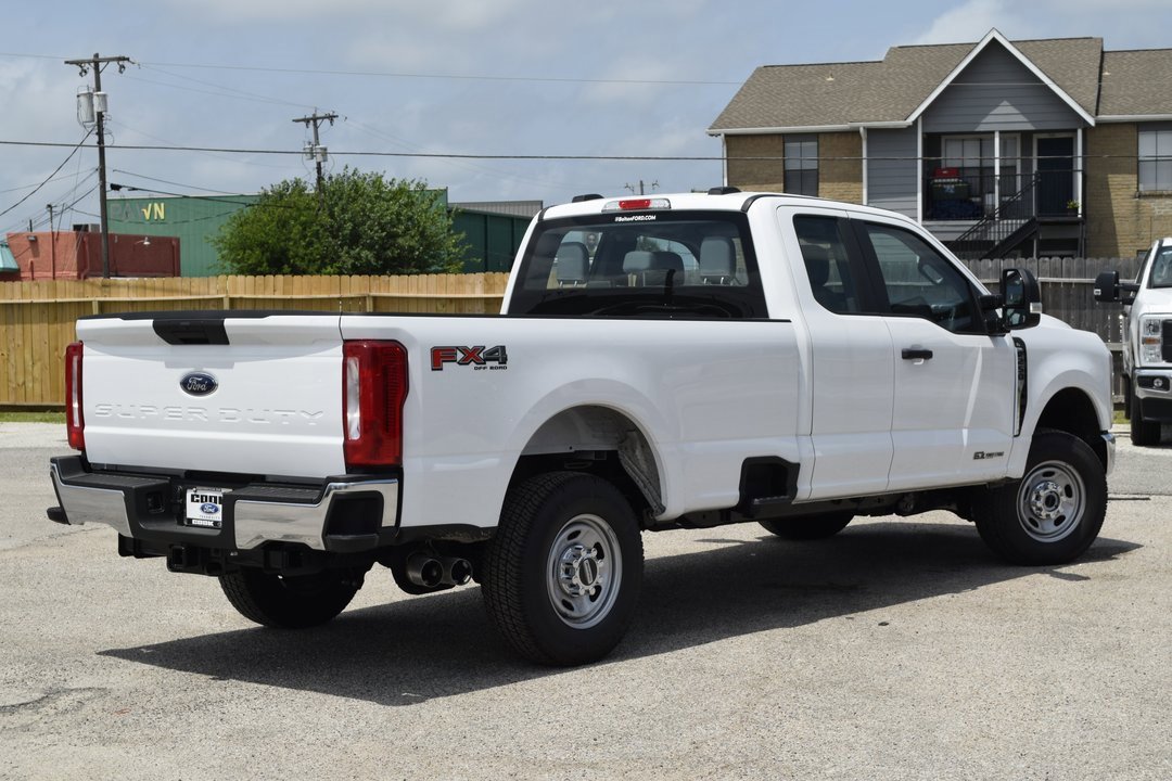New 2025 Ford F250 XL w/ FX4 Off-Road Package image 6