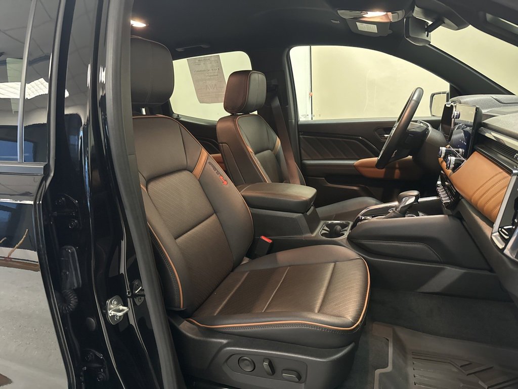 Used 2023 GMC Canyon AT4 w/ AT4 Premium Package image 33