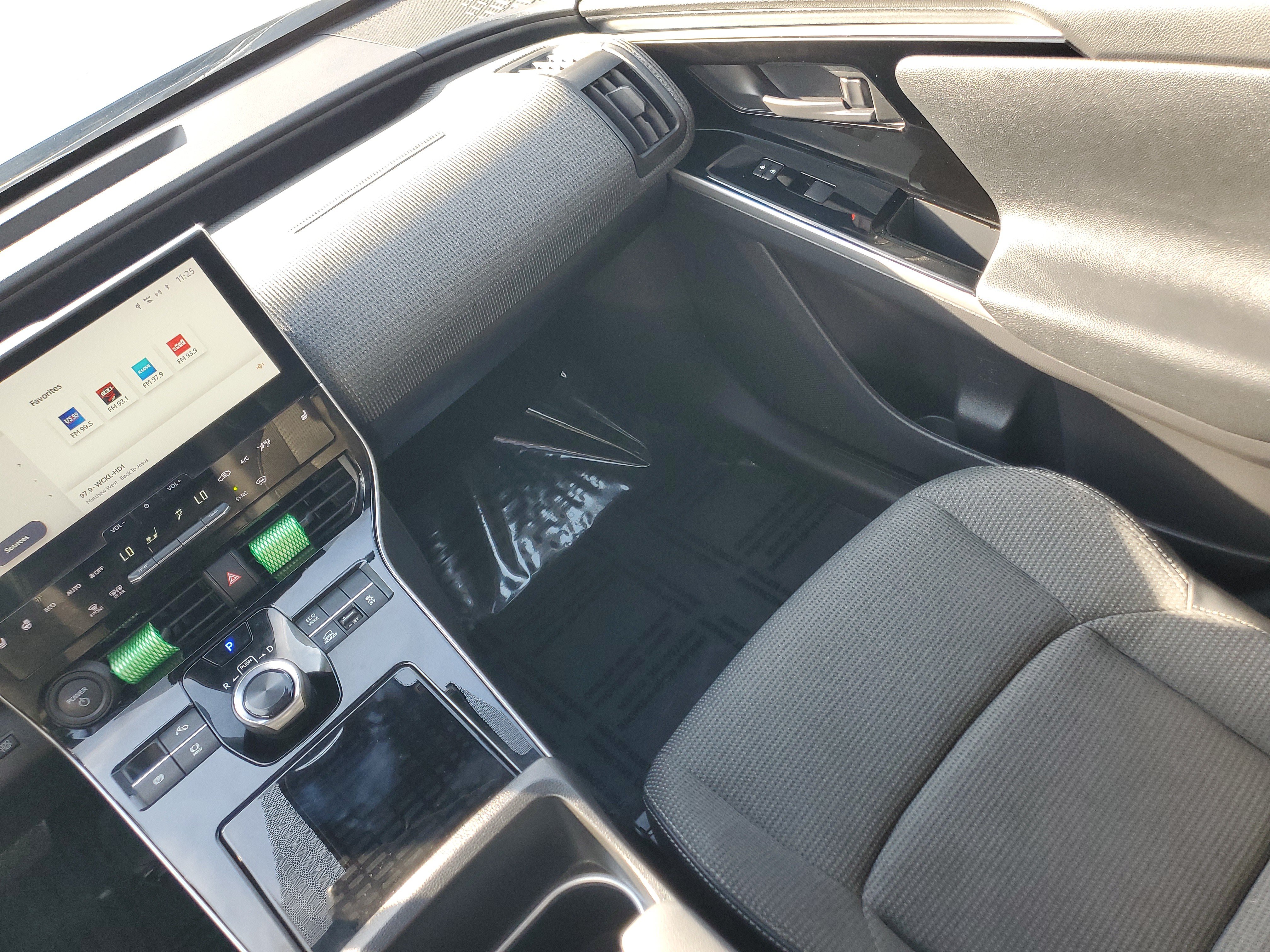 Certified 2023 Toyota bZ4X AWD w/ Weather Package image 17