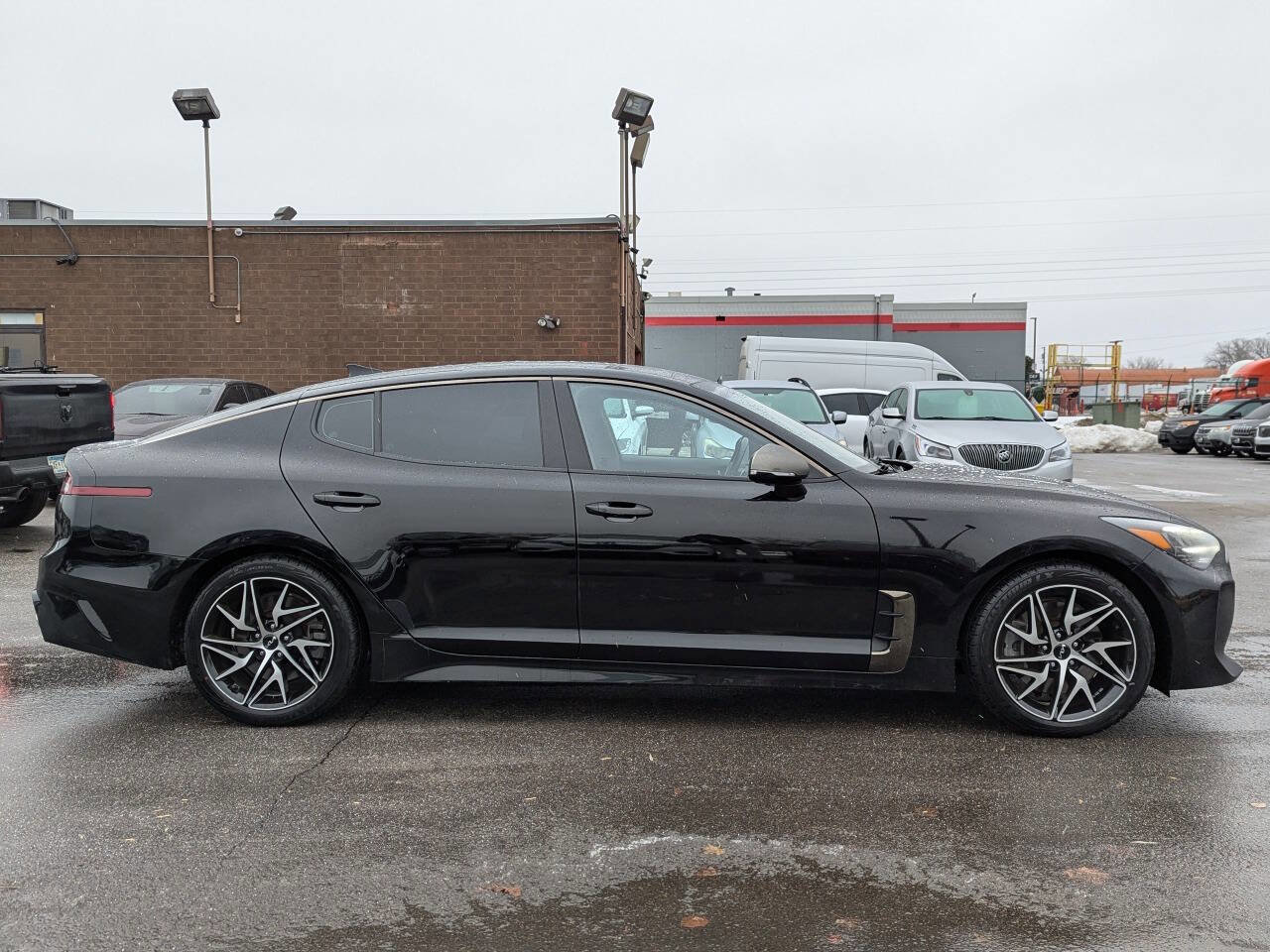 Used 2023 Kia Stinger GT-Line w/ Sun & Sound Package image 9