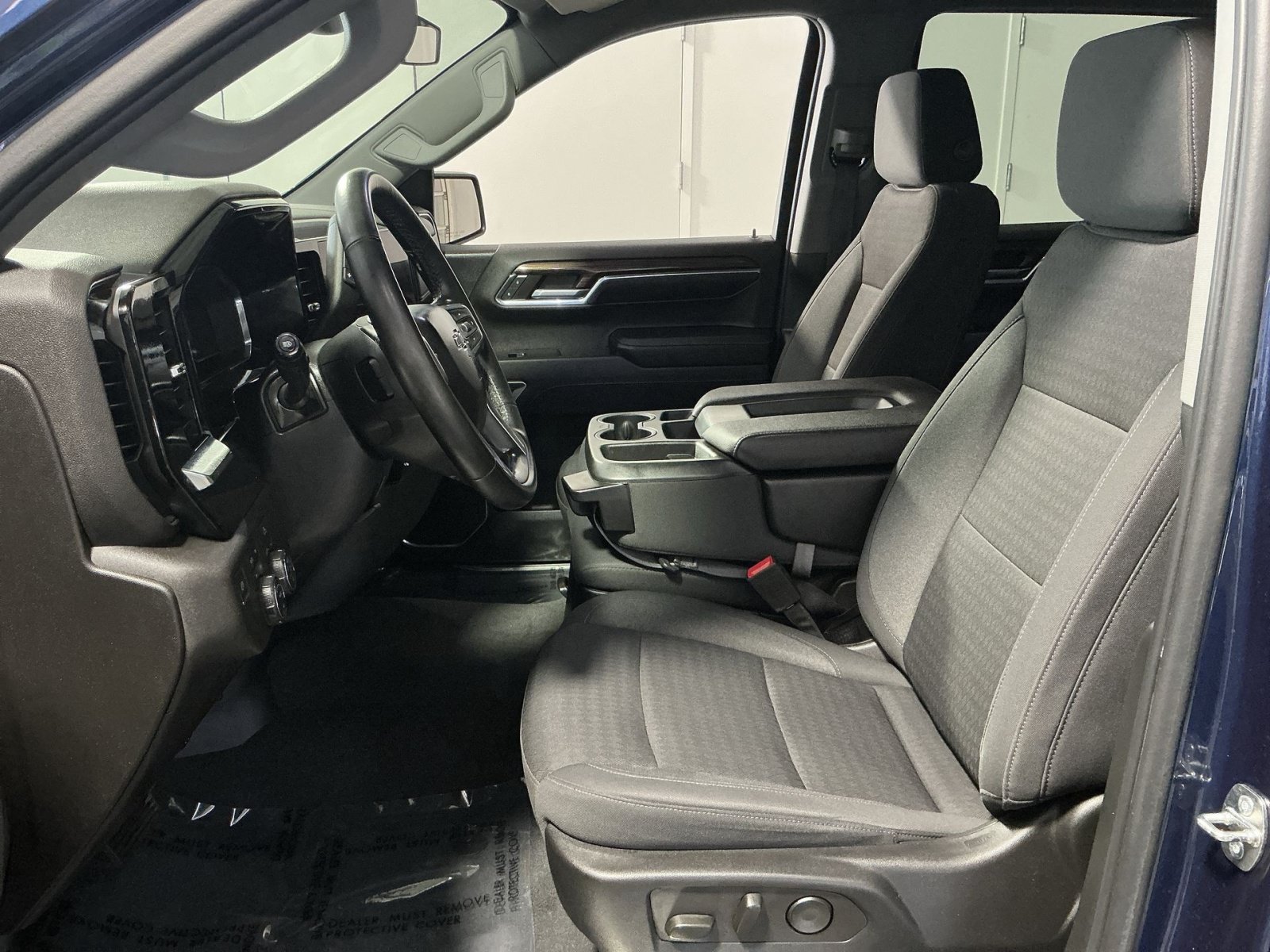 Used 2023 Chevrolet Silverado 1500 RST w/ Z71 Off-Road Package AWD/4WD image 14
