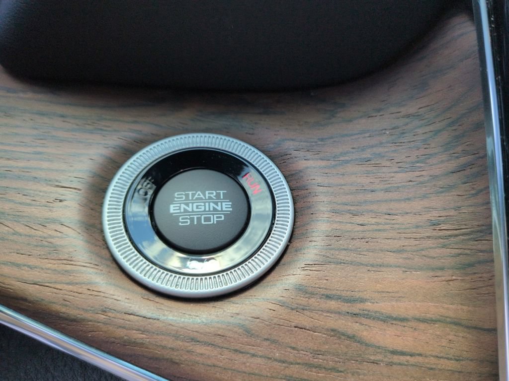 Used 2023 Jeep Grand Cherokee Summit w/ High Altitude Package AWD/4WD image 18