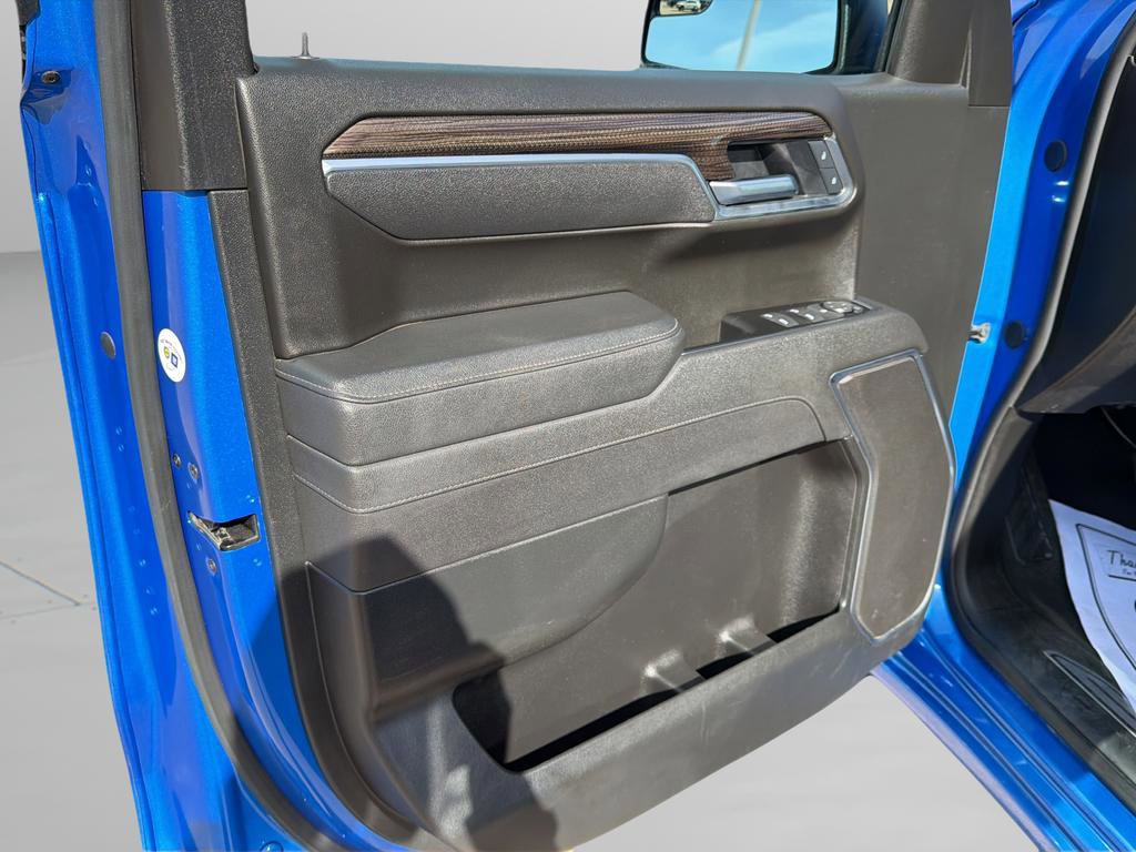 Used 2025 Chevrolet Silverado 1500 LT image 17