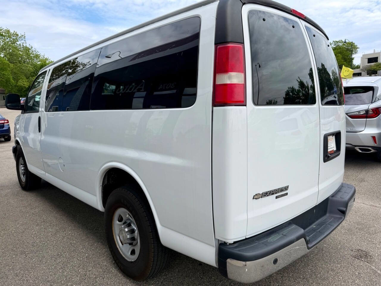 Used 2013 Chevrolet Express 3500 LT w/ LT Preferred Equipment Group RWD image 8