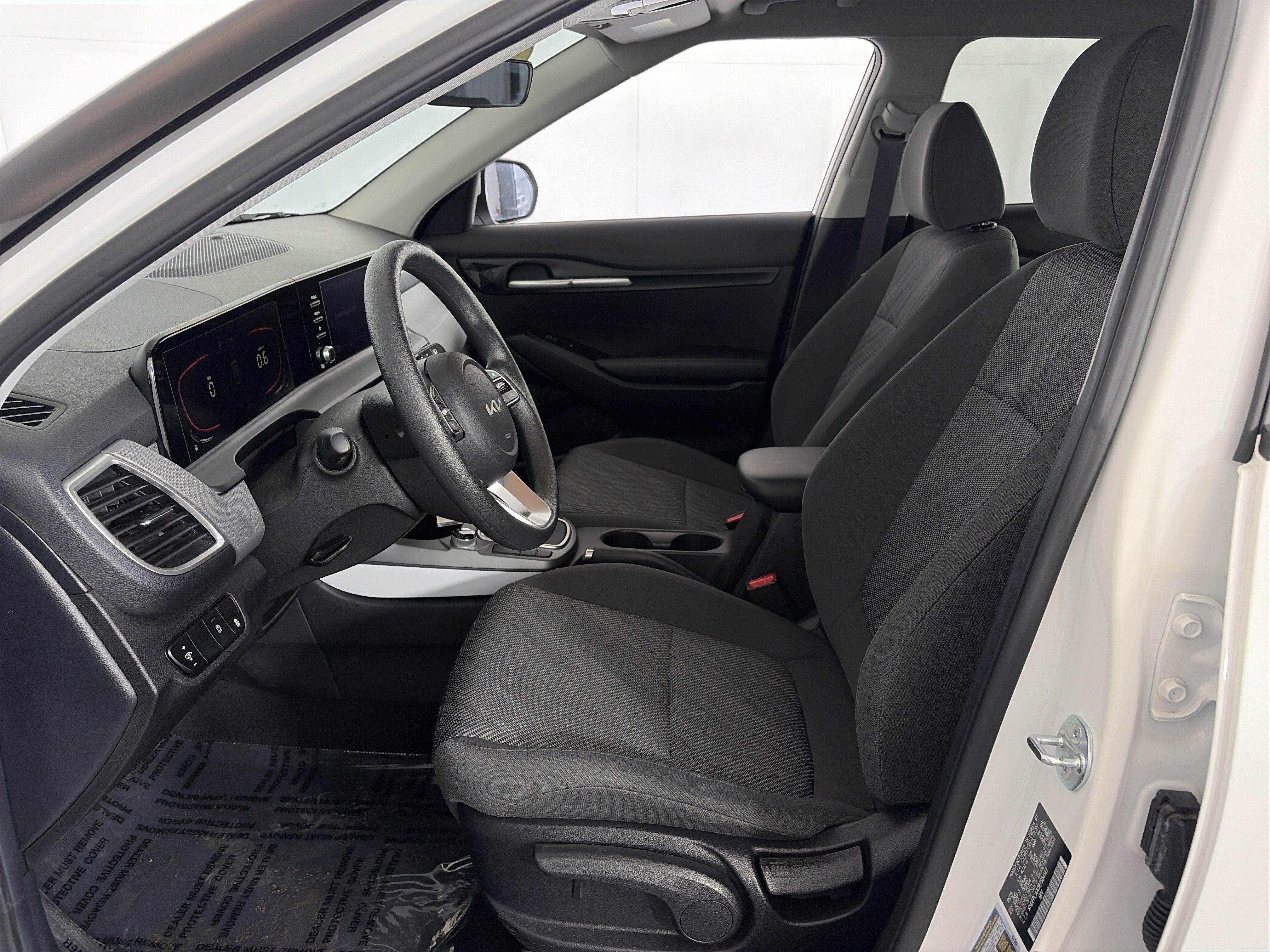 Certified 2024 Kia Seltos LX AWD/4WD image 6