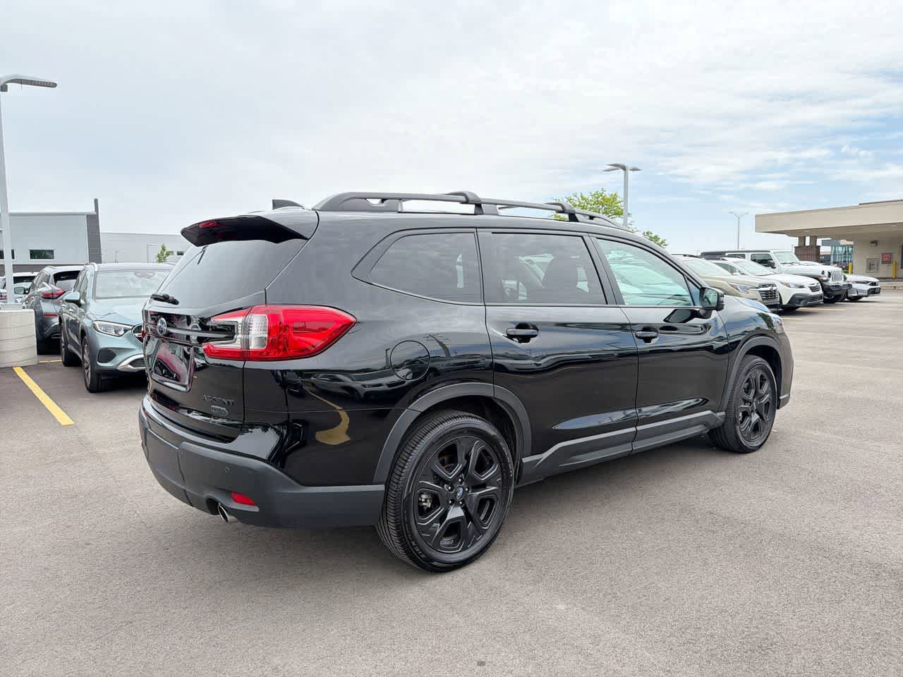 Used 2023 Subaru Ascent Onyx Edition Limited AWD/4WD image 13