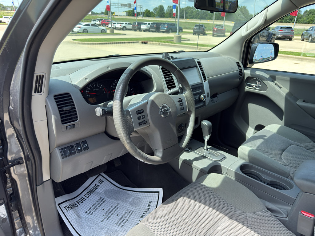 Used 2020 Nissan Frontier SV w/ SV Utility Package AWD/4WD image 9