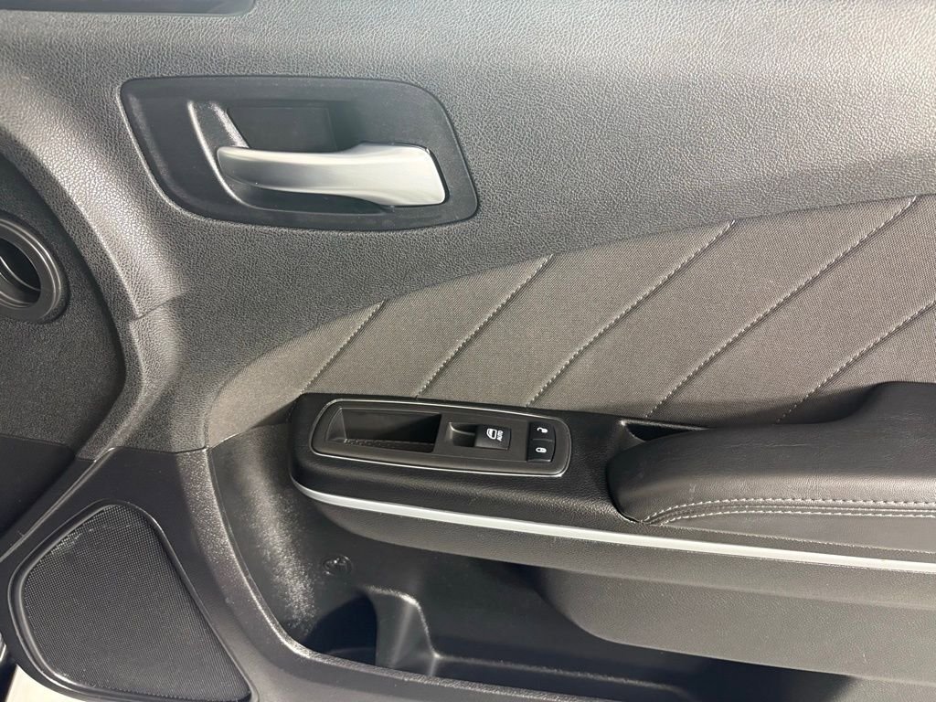 Used 2023 Dodge Charger SXT RWD image 12