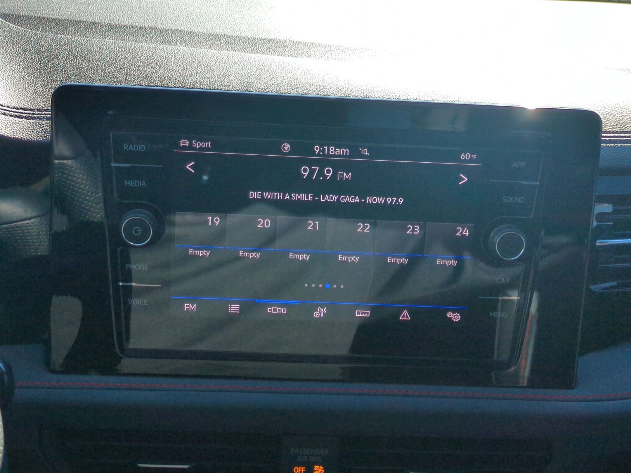 Used 2025 Volkswagen Jetta GLI Autobahn image 26