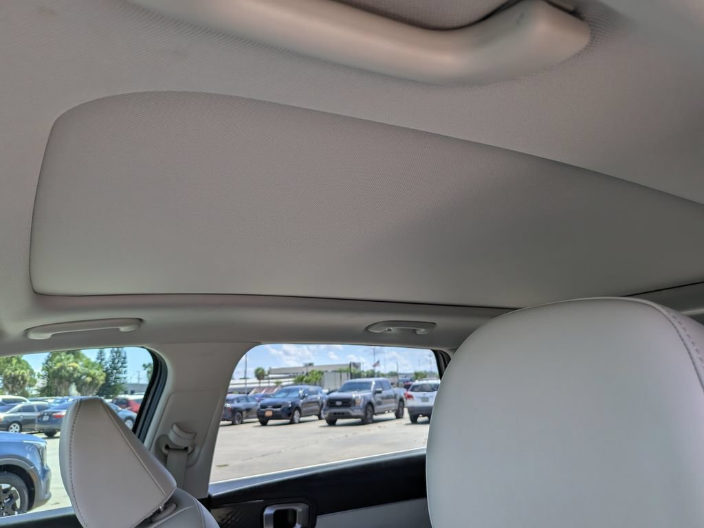Certified 2025 Kia Sorento S w/ Panoramic Sunroof Package FWD image 22