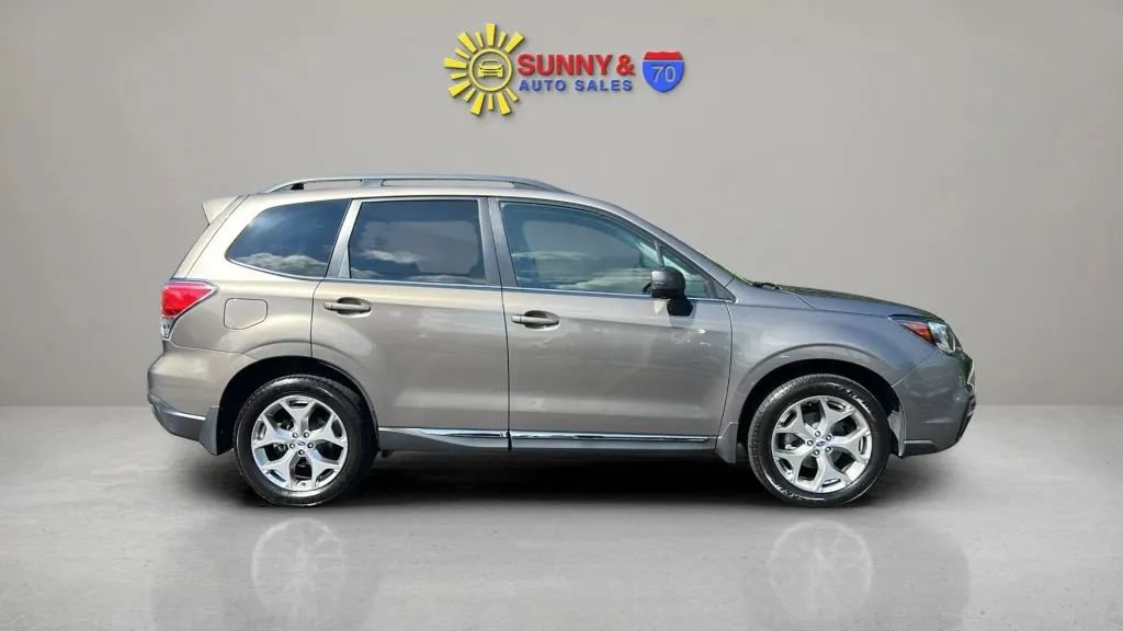 Used 2018 Subaru Forester 2.5i Touring AWD/4WD image 9