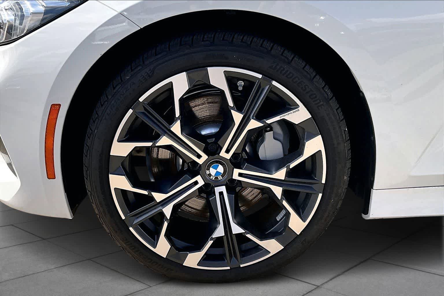 Used 2025 BMW 330i Sedan w/ Convenience Package RWD image 8