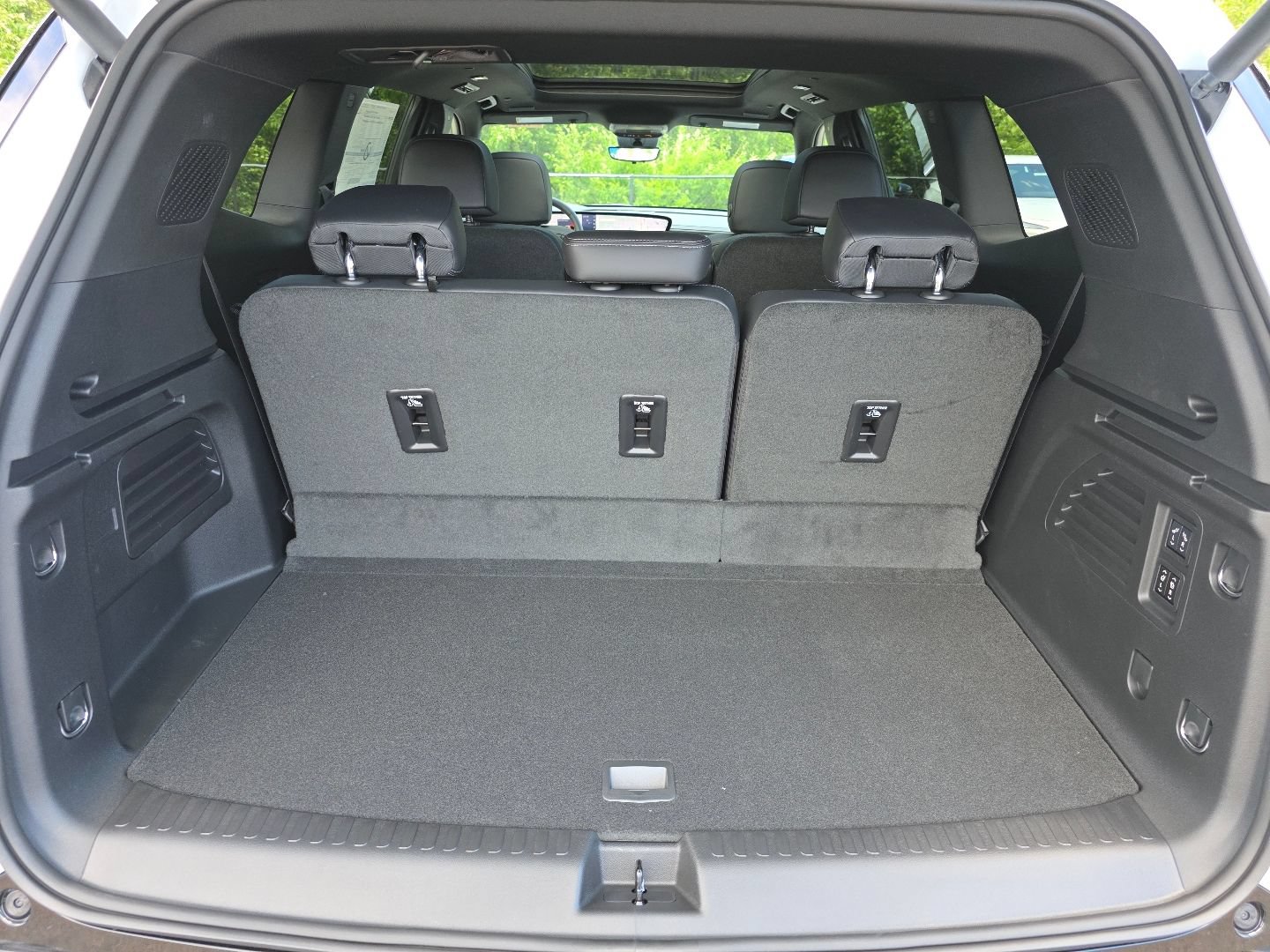 New 2026 Buick Enclave Sport Touring w/ Power Package FWD image 22