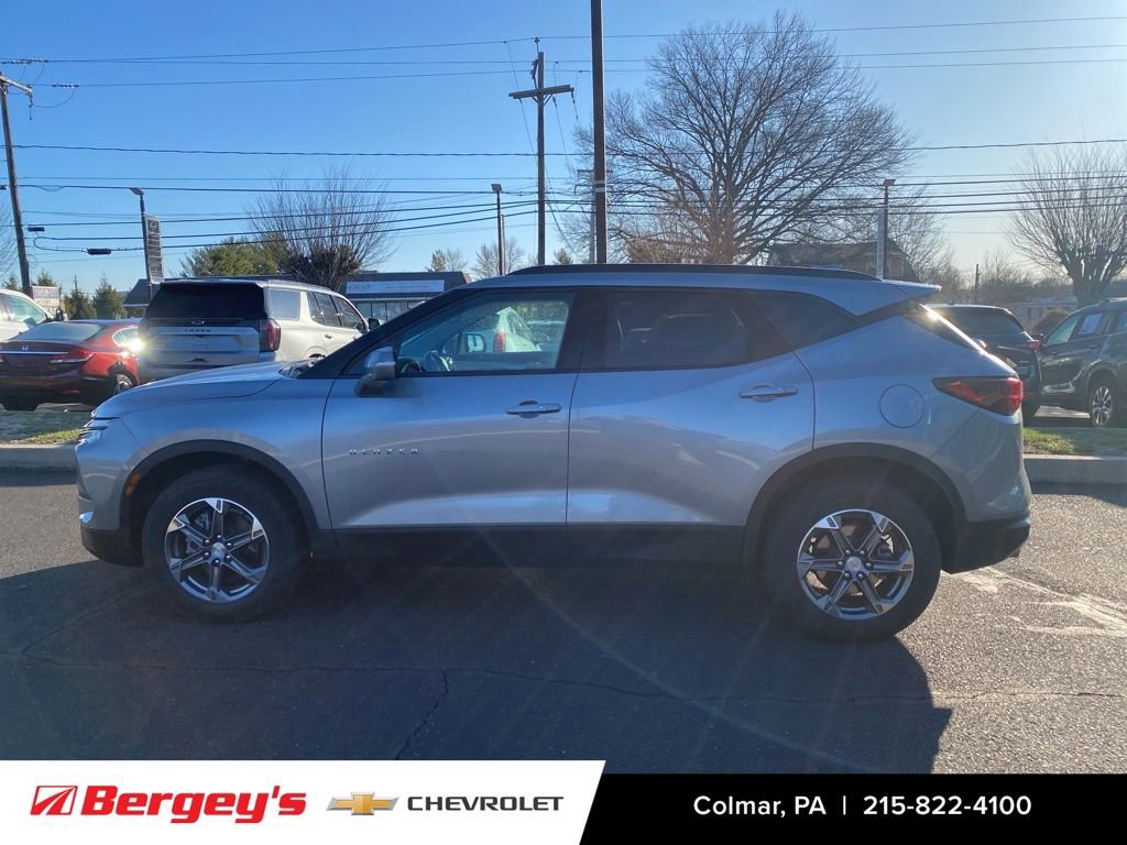 Used 2023 Chevrolet Blazer LT image 8