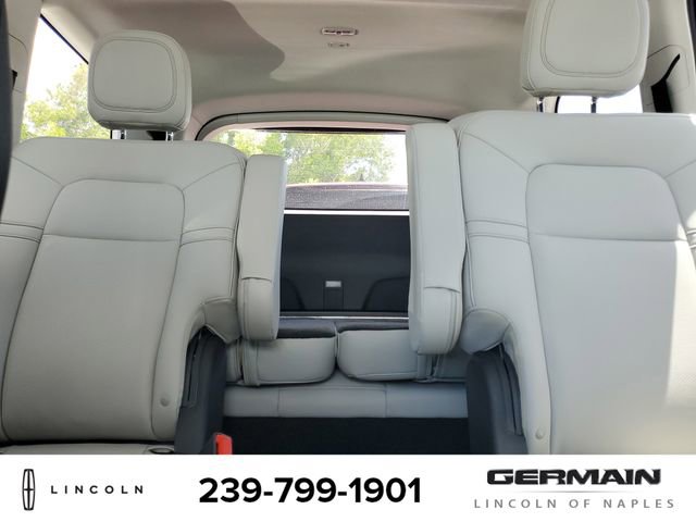 New 2025 Lincoln Aviator AWD w/ Equipment Group 101A image 28