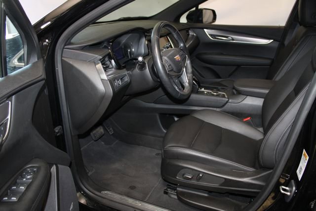 Certified 2023 Cadillac XT5 Luxury AWD/4WD image 7