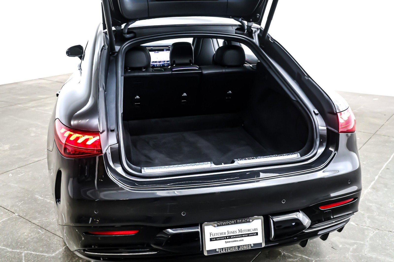 Certified 2022 Mercedes-Benz EQS 580 4MATIC Sedan image 22