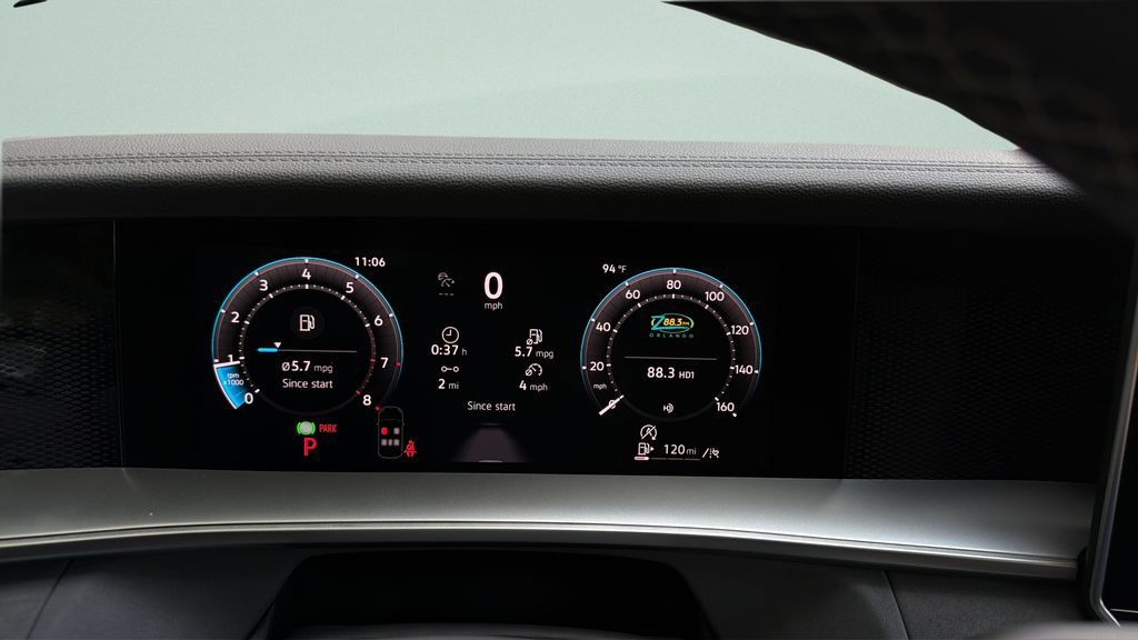New 2026 Volkswagen Tiguan SE AWD/4WD image 37