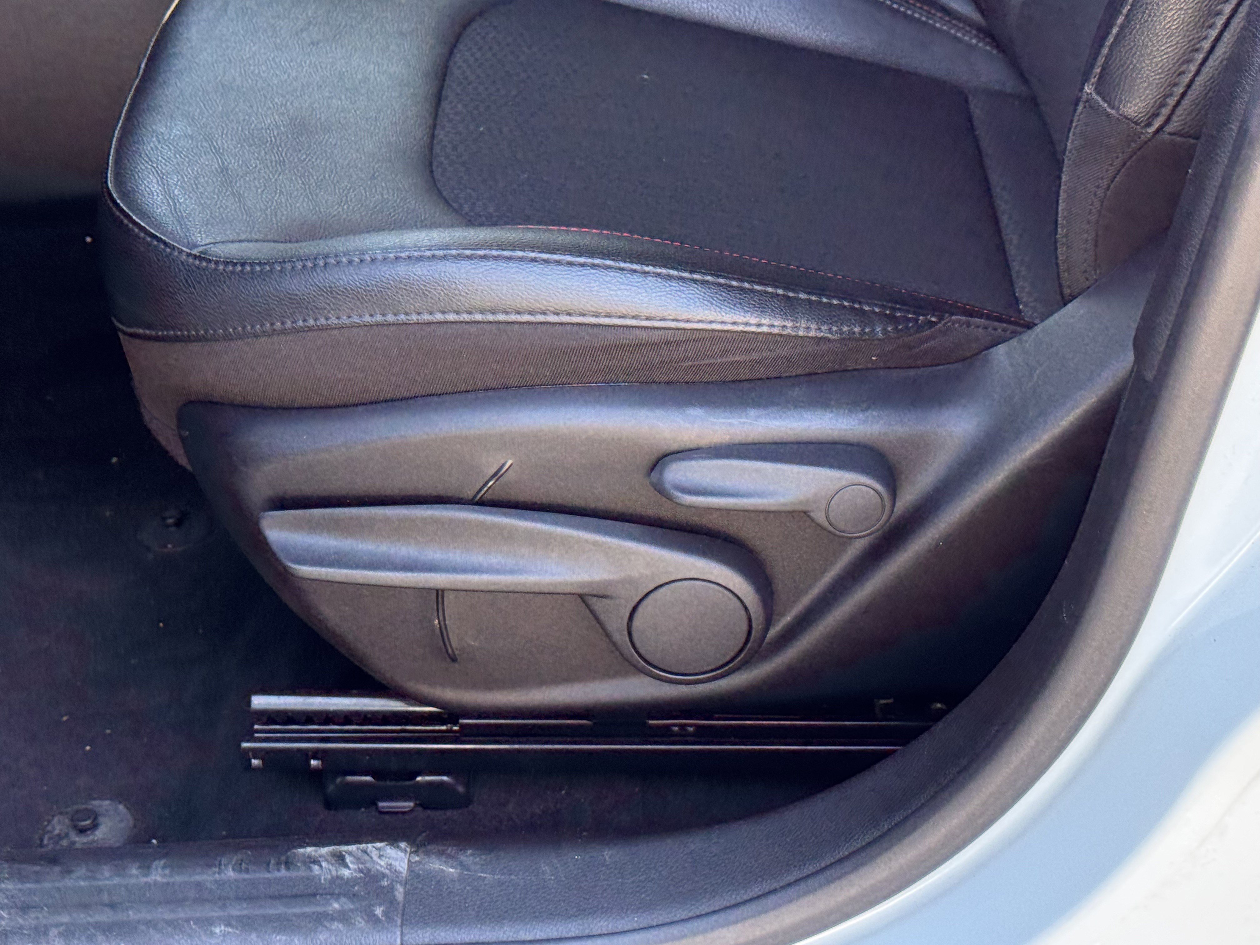 Used 2024 Jeep Compass Trailhawk image 15