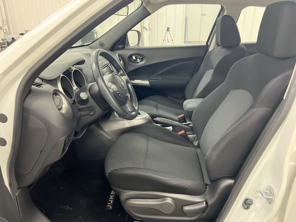 Used 2015 Nissan Juke S AWD/4WD image 19