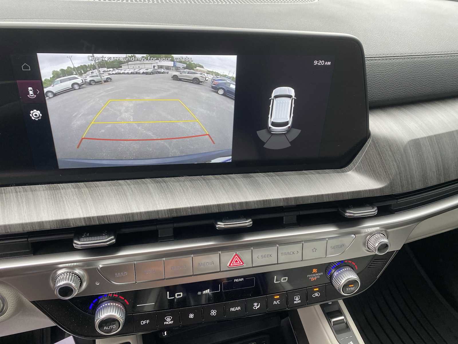 Used 2025 Kia Telluride EX w/ EX Captain's Chair Package FWD image 18