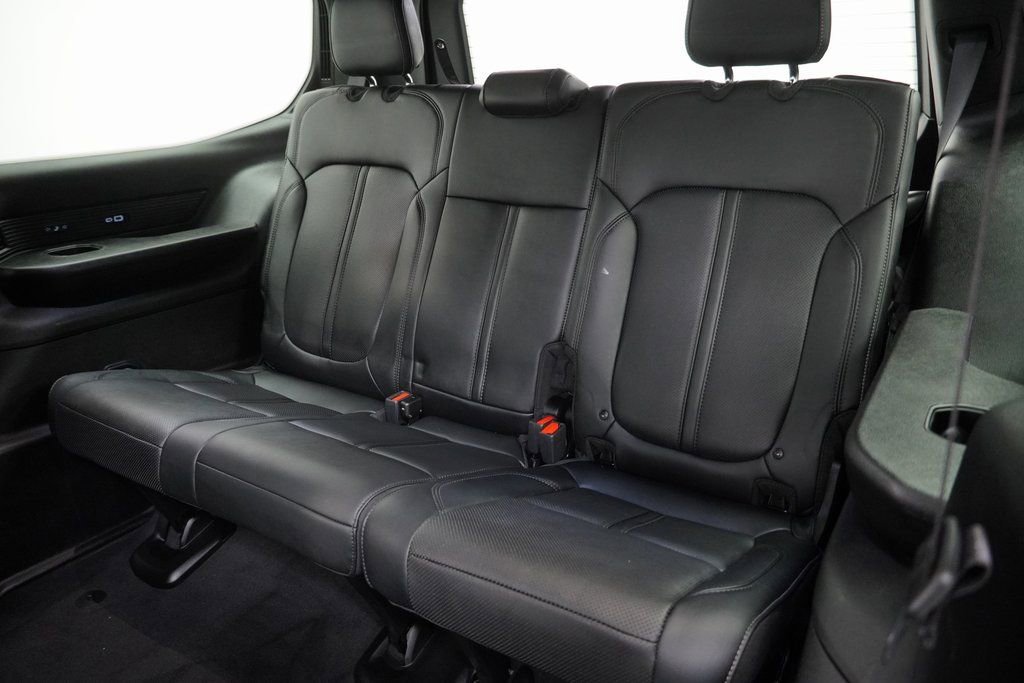 Certified 2022 Jeep Wagoneer Series III w/ Flexible Seating Group image 21