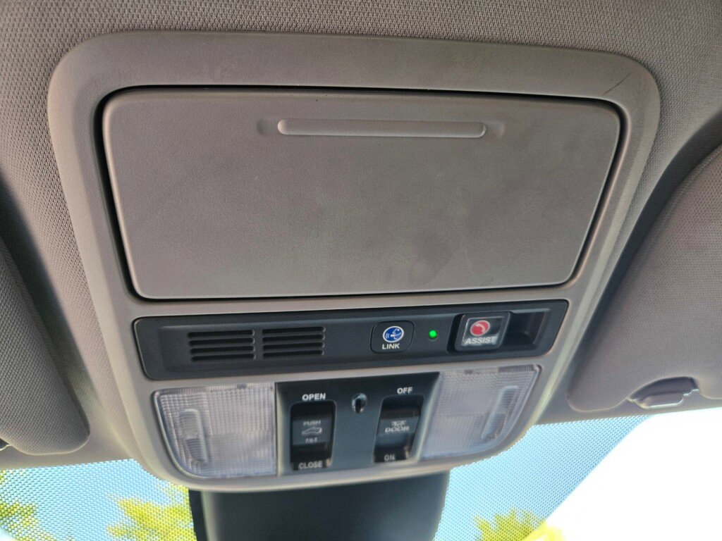 Certified 2023 Honda Odyssey Touring image 17