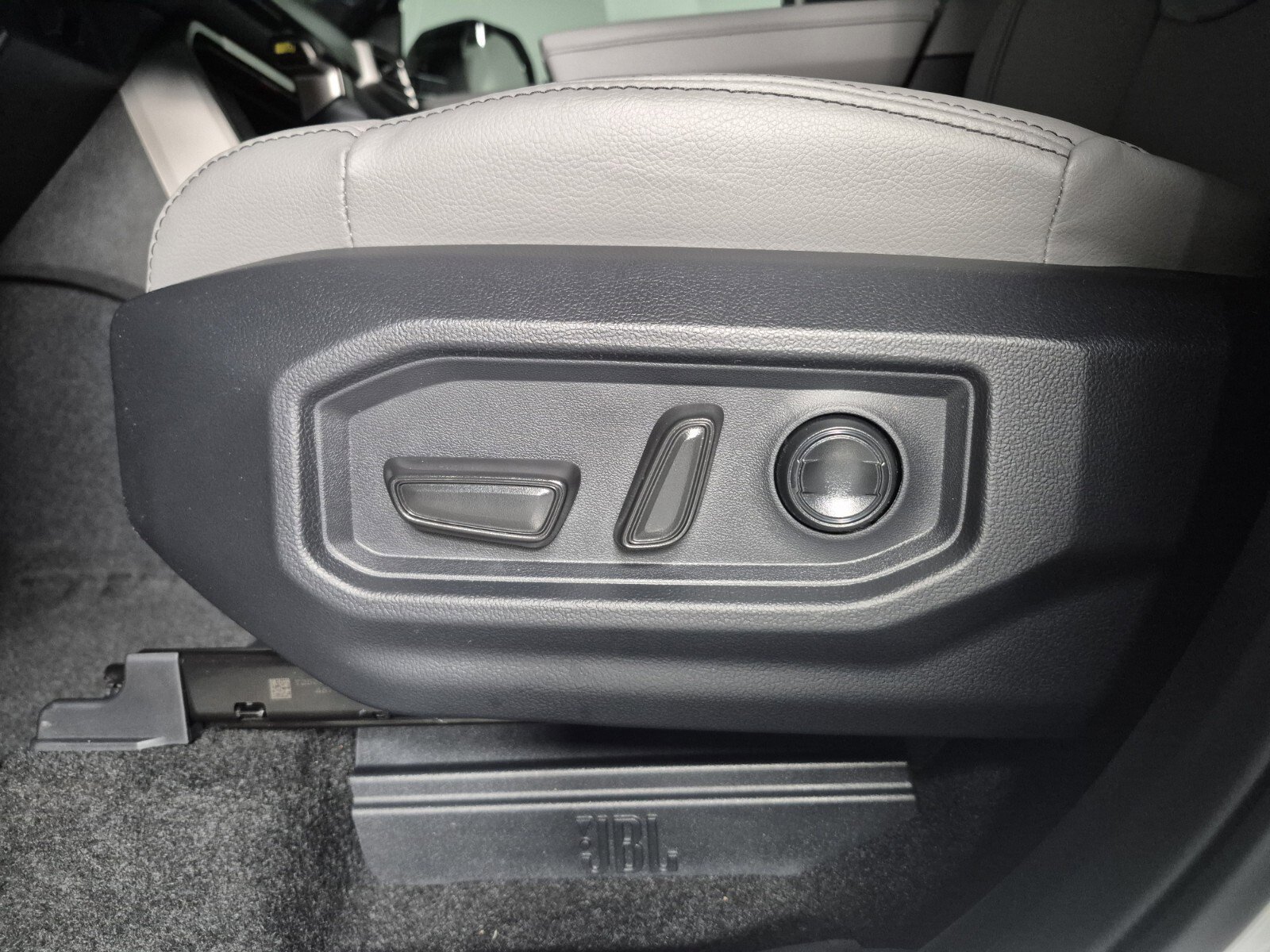 New 2026 Toyota Tundra Limited image 23