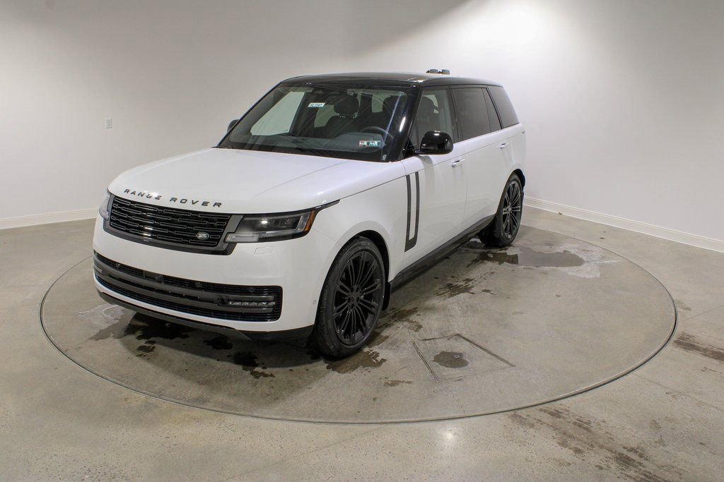 New 2026 Land Rover Range Rover Long Wheelbase SE