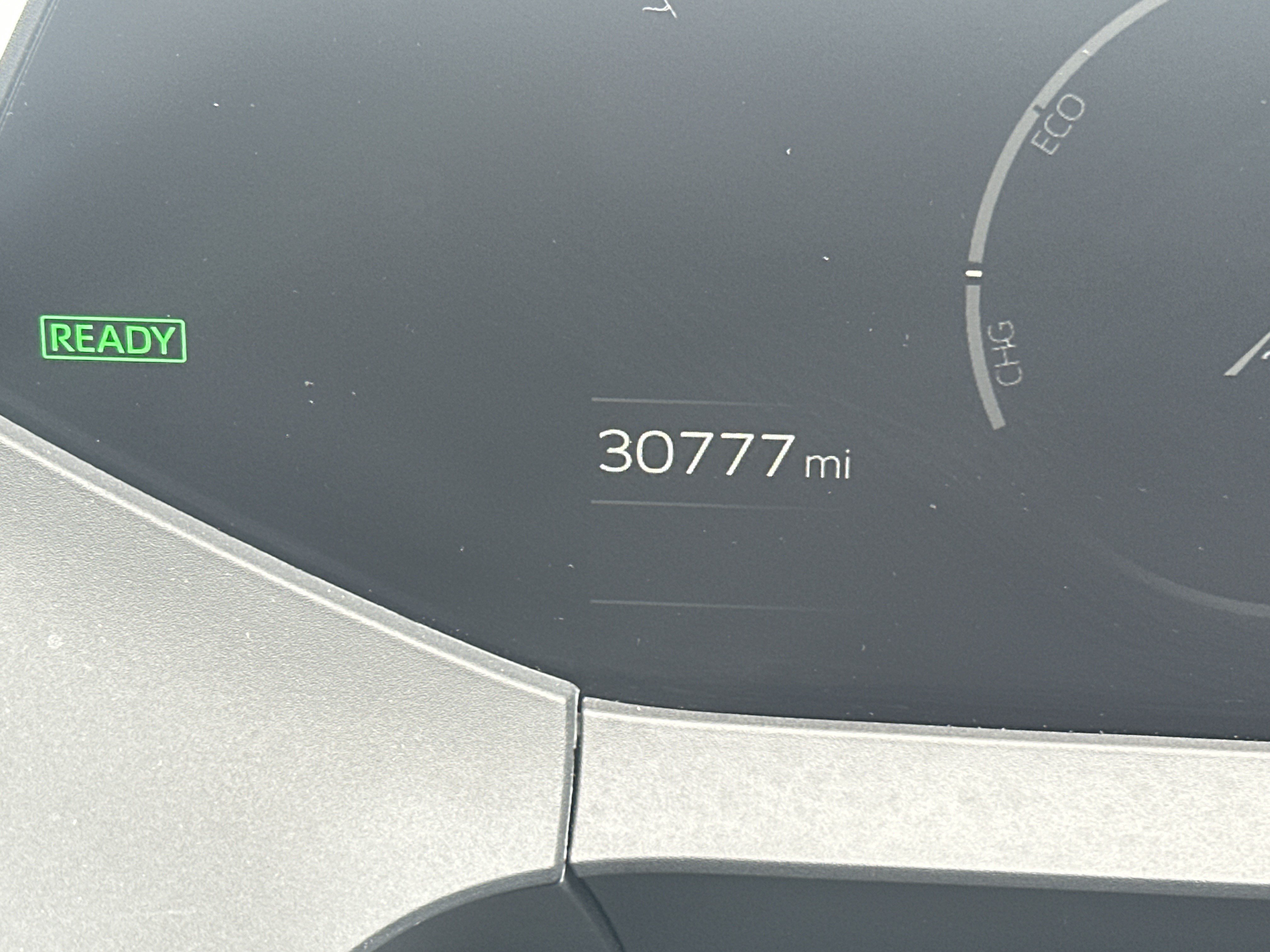 Used 2025 Toyota Prius LE FWD image 23