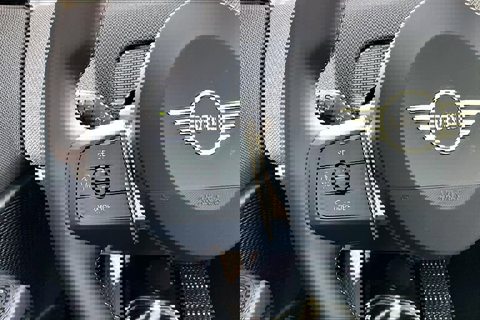 Used 2025 MINI Cooper Countryman S w/ Comfort Package Max image 17