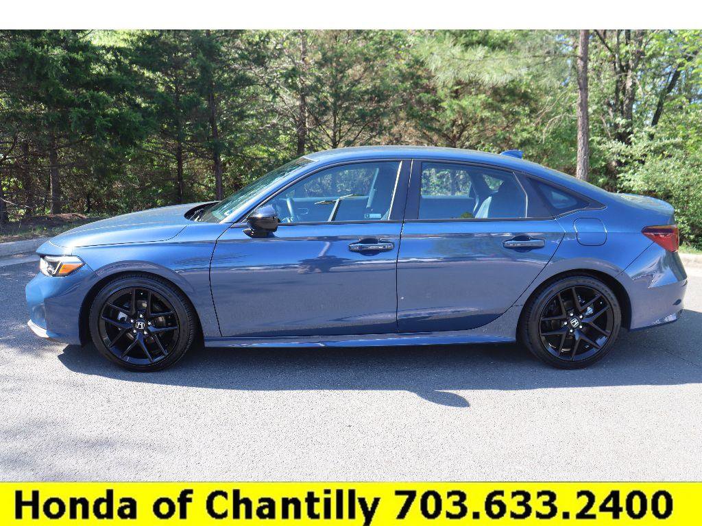 Used 2025 Honda Civic Sport image 4