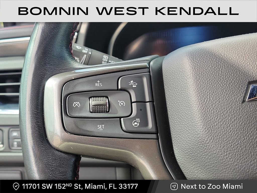 Used 2023 Chevrolet Suburban RST w/ Luxury Package image 15
