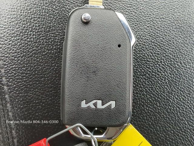 Used 2023 Kia Sportage LX image 27