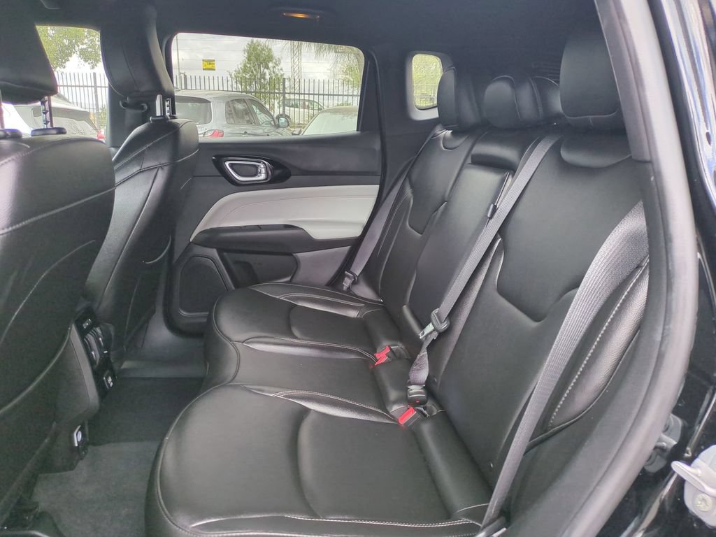 Used 2025 Jeep Compass Limited AWD/4WD image 26