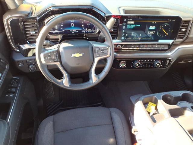 Used 2024 Chevrolet Silverado 1500 LT AWD/4WD image 10
