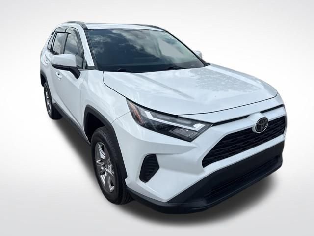 Used 2023 Toyota RAV4 XLE w/ Convenience Package image 8