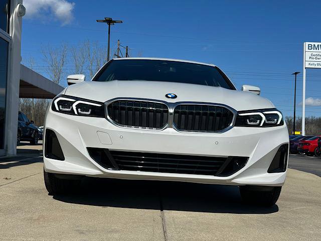 Certified 2024 BMW 330i xDrive 330i xDrive Sedan image 2