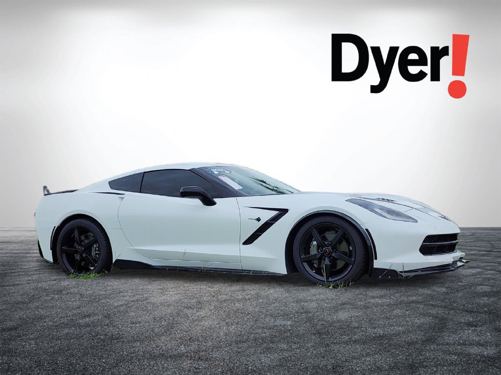 Used 2015 Chevrolet Corvette Stingray Coupe RWD image 1
