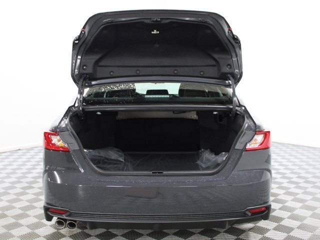 New 2026 Toyota Camry SE image 9
