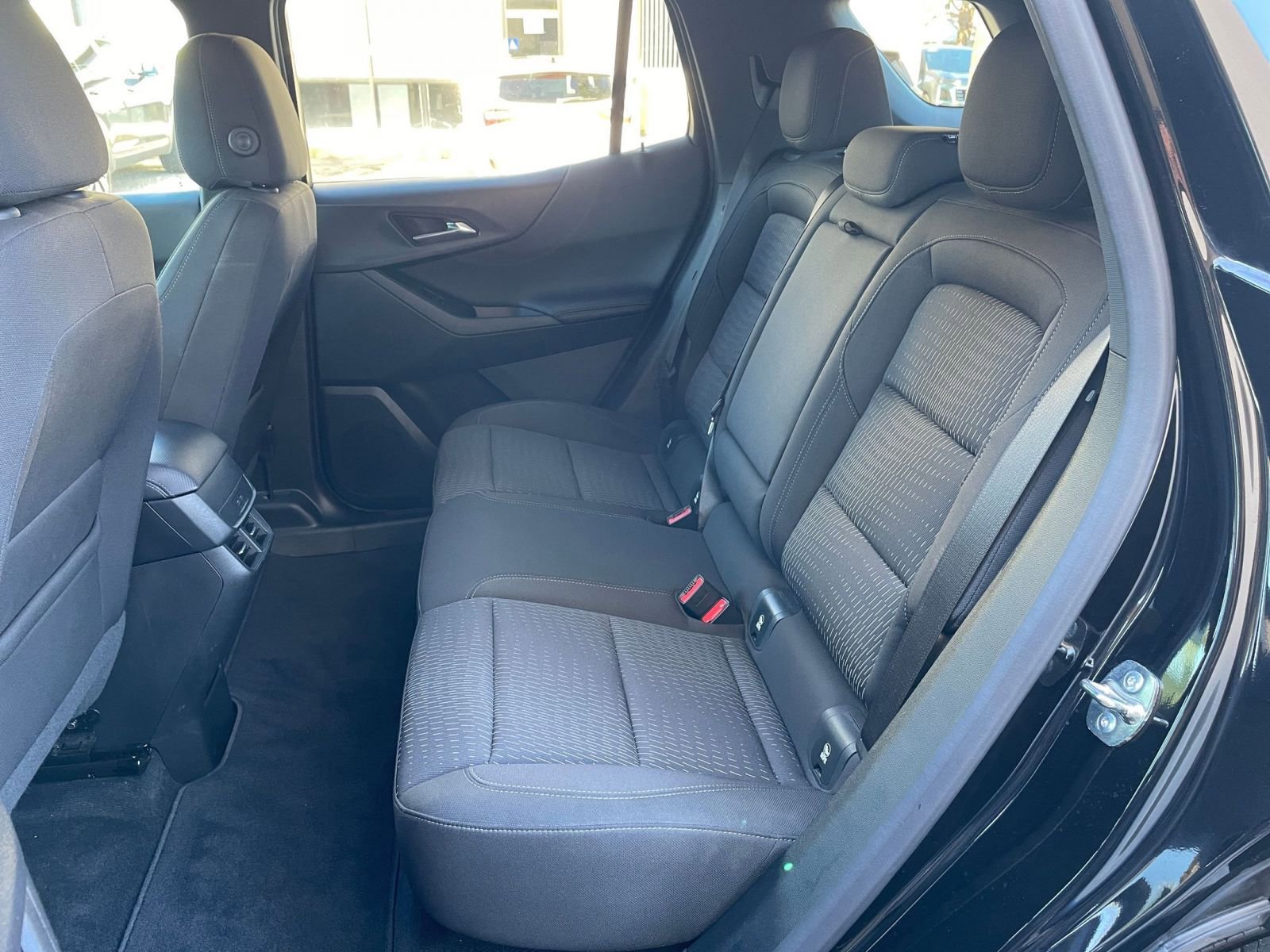 Used 2025 Chevrolet Equinox LT image 25