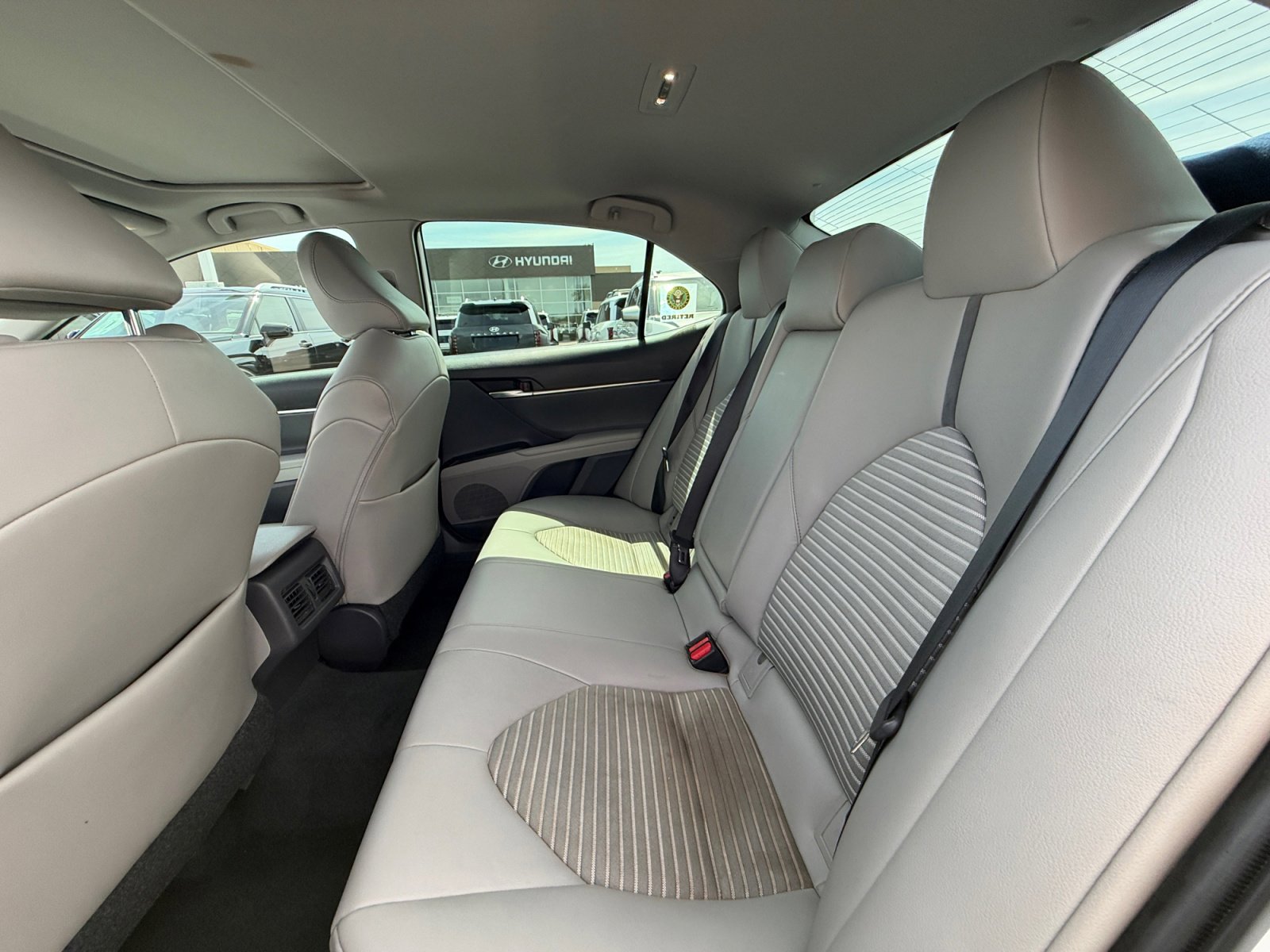 Used 2021 Toyota Camry SE w/ Audio Upgrade Package image 17