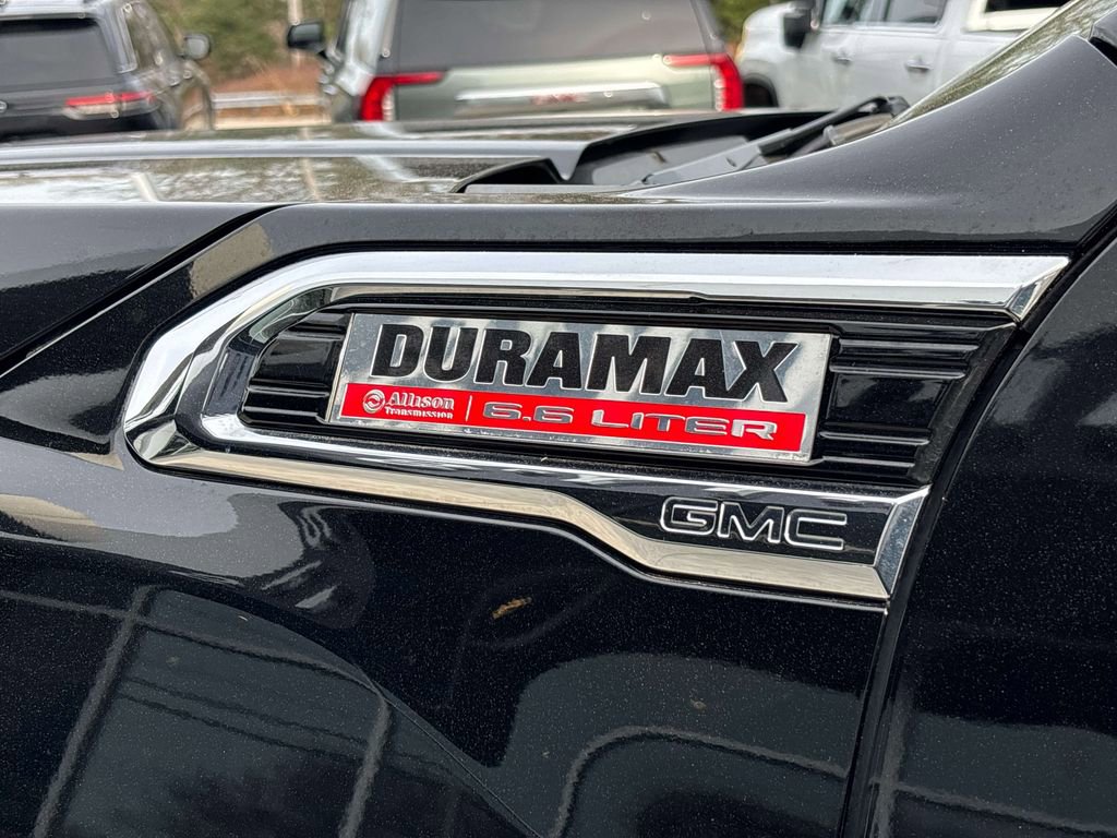 Used 2021 GMC Sierra 3500 SLT w/ SLT Premium Package image 9