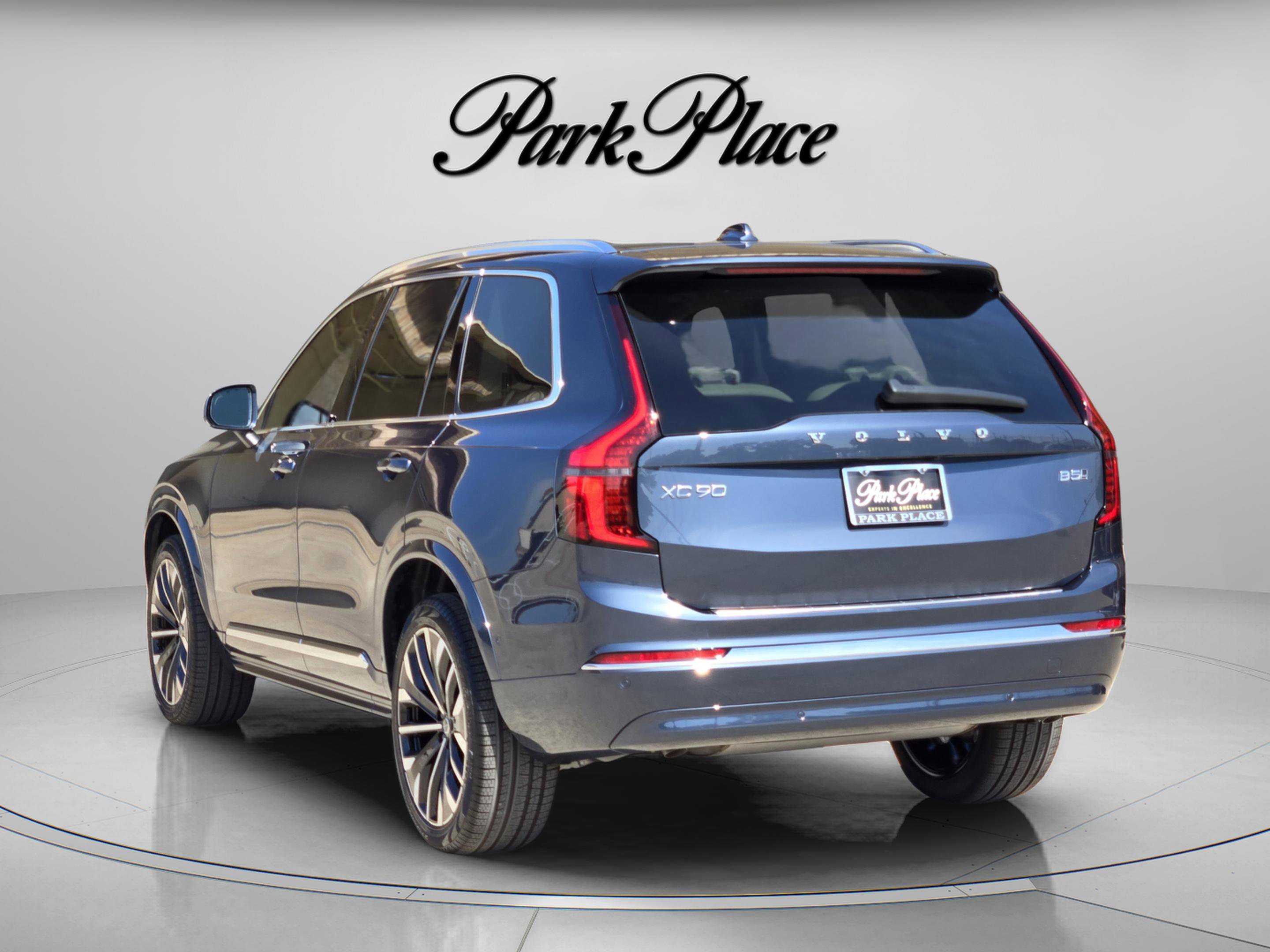 New 2026 Volvo XC90 B5 Ultra w/ Protection Package Premier AWD/4WD image 3