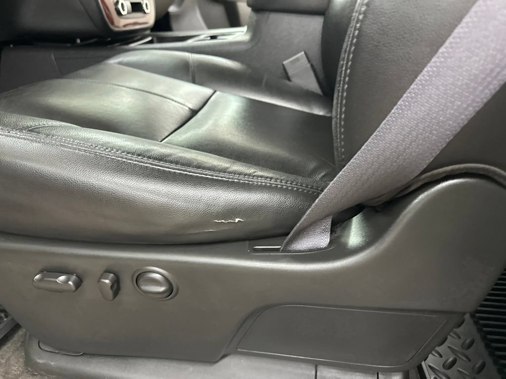 Used 2011 Chevrolet Silverado 1500 LTZ AWD/4WD image 38