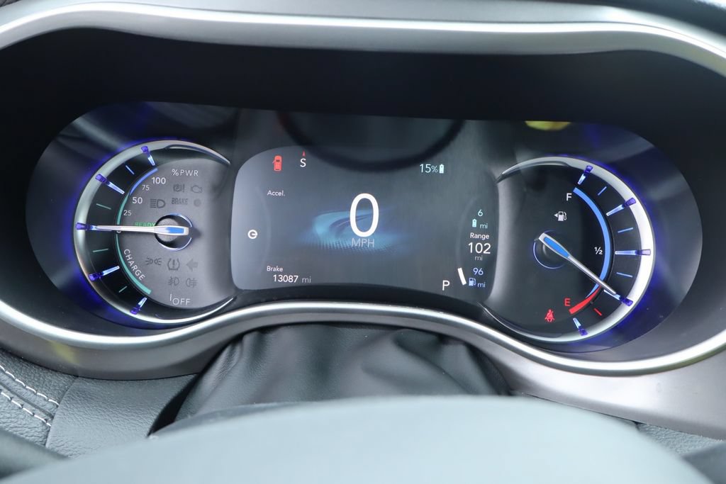 Used 2025 Chrysler Pacifica Select FWD image 22