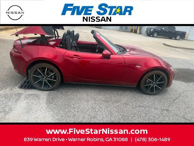 Used 2024 MAZDA MX-5 Miata RF Grand Touring RWD image 12